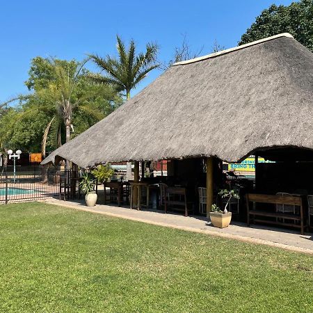 Buffalo Hotel Hectorspruit Екстер'єр фото