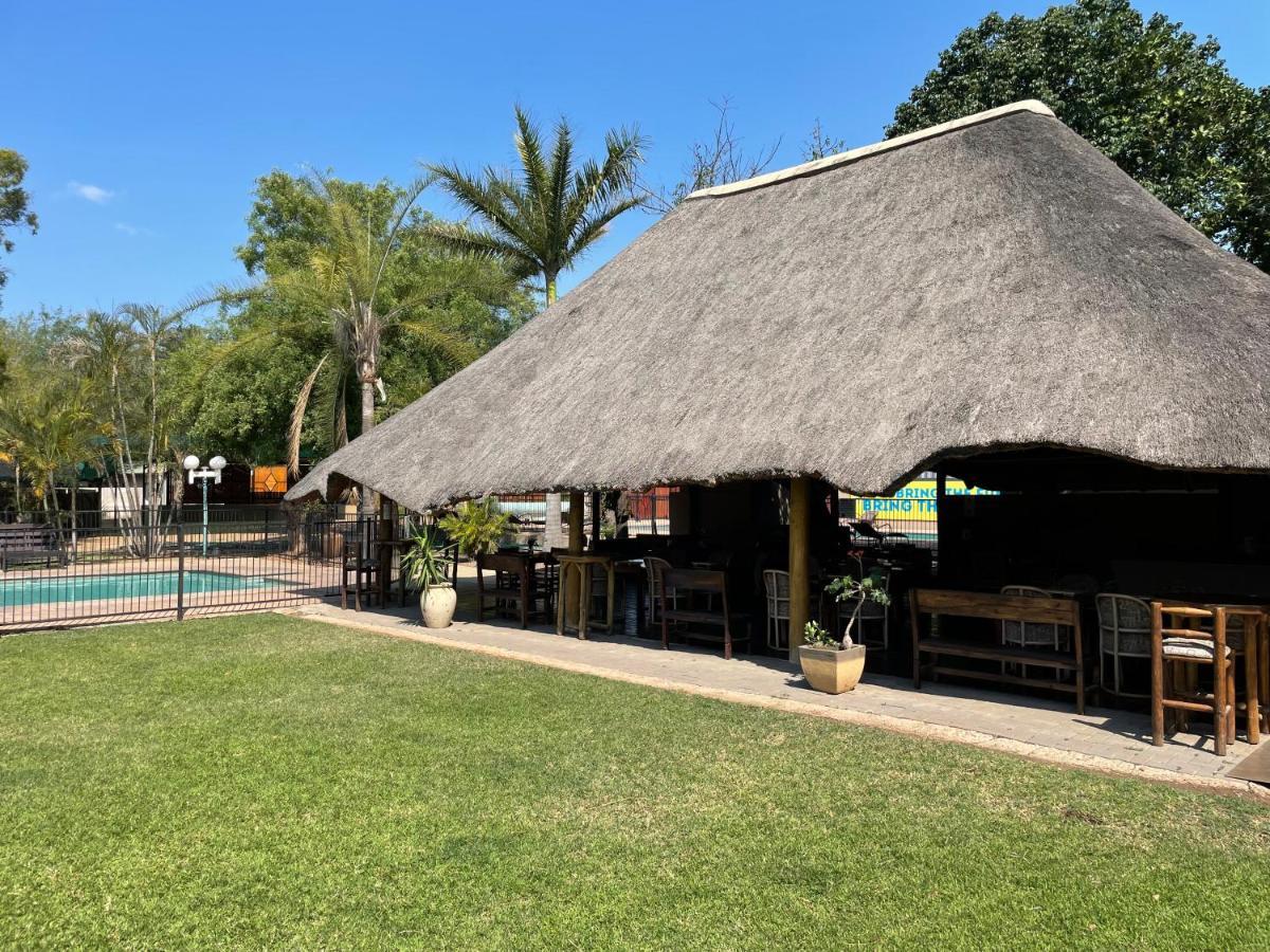 Buffalo Hotel Hectorspruit Екстер'єр фото