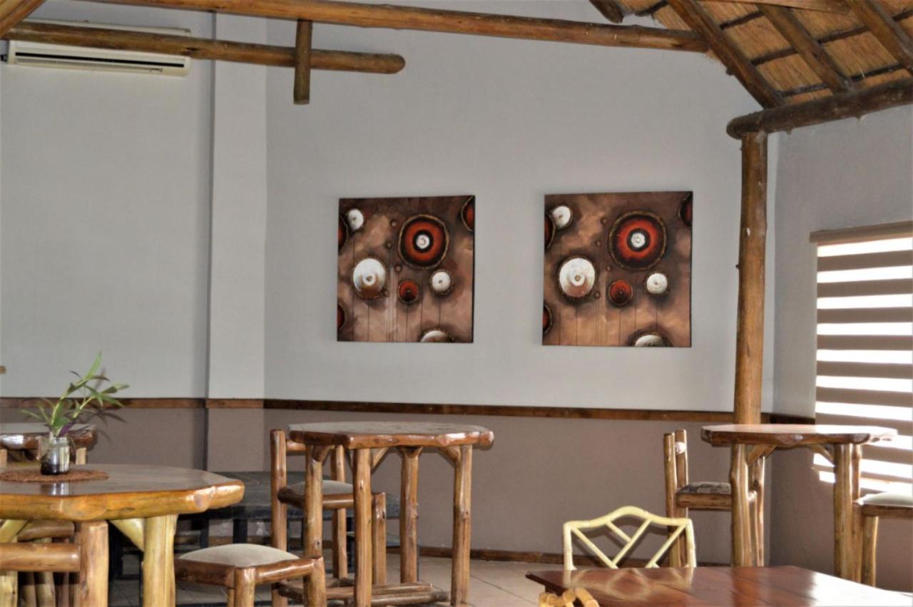 Buffalo Hotel Hectorspruit Екстер'єр фото