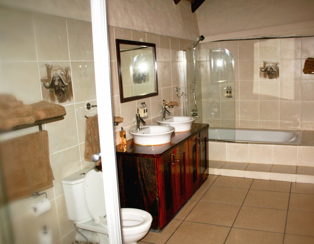Buffalo Hotel Hectorspruit Екстер'єр фото