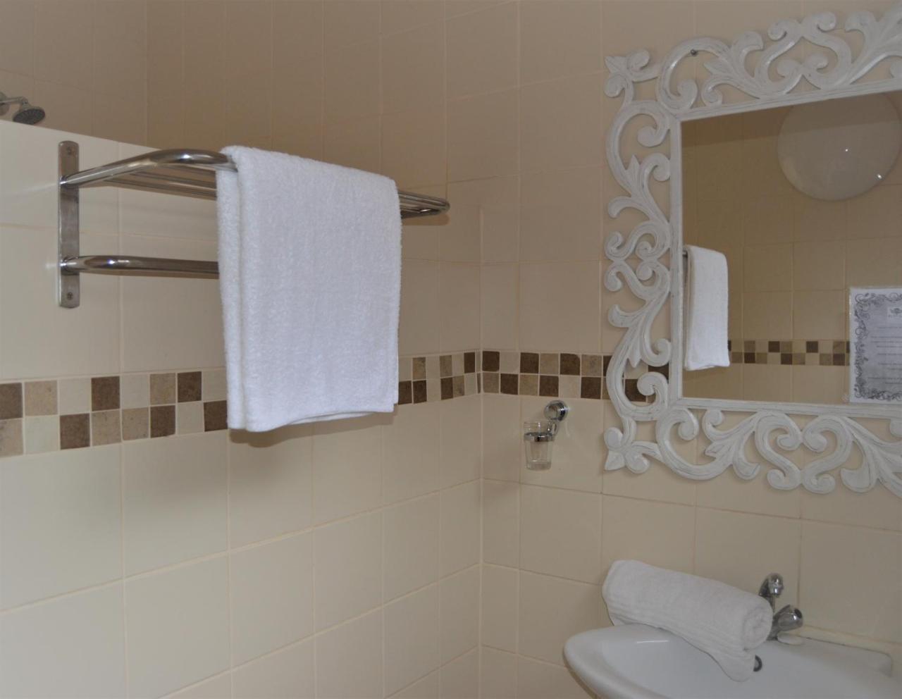 Buffalo Hotel Hectorspruit Екстер'єр фото